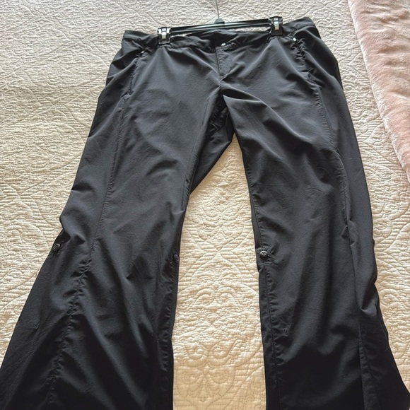 REI Black  roll up hiking pants size 14 - Picture 2 of 9